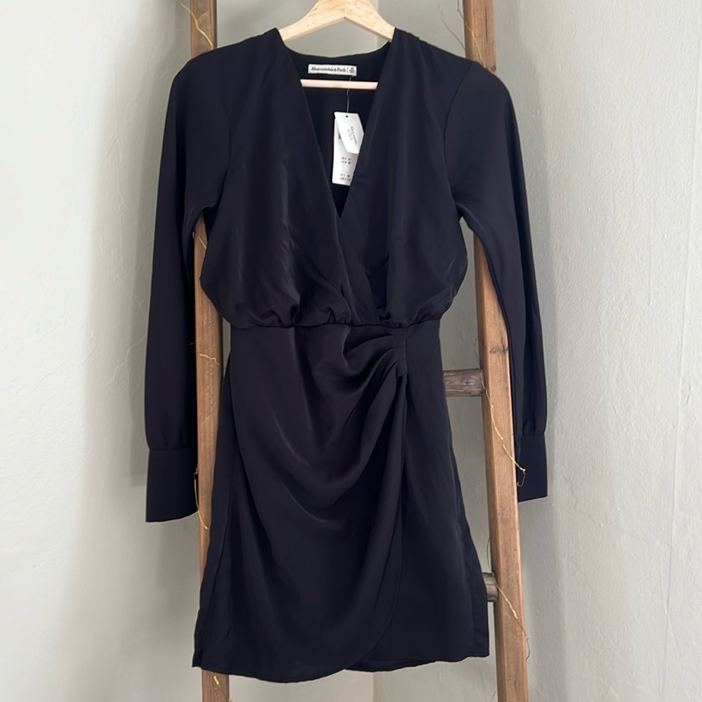 Abercrombie and Fitch NWT Black Dress XS